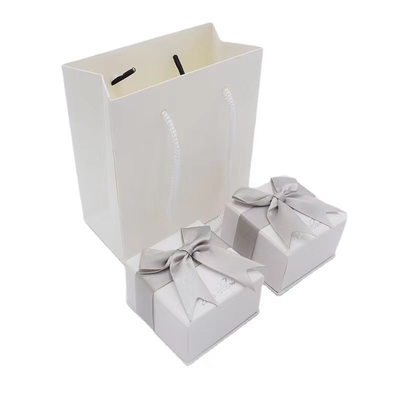 Boîte de mariage de carton d'anneaux de l'emballage 2 de bijoux de papier d'imprimerie d'écran en soie